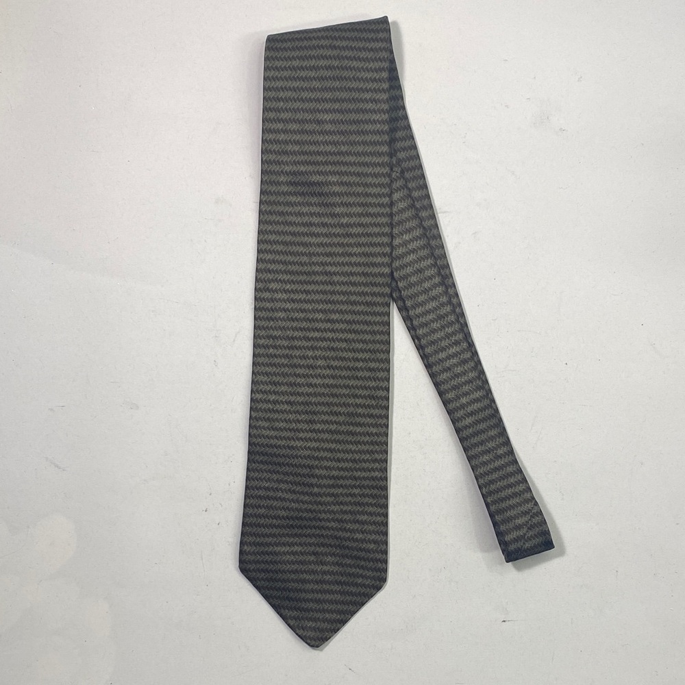 Bill Blass Charcoal and Black Patterned Tie